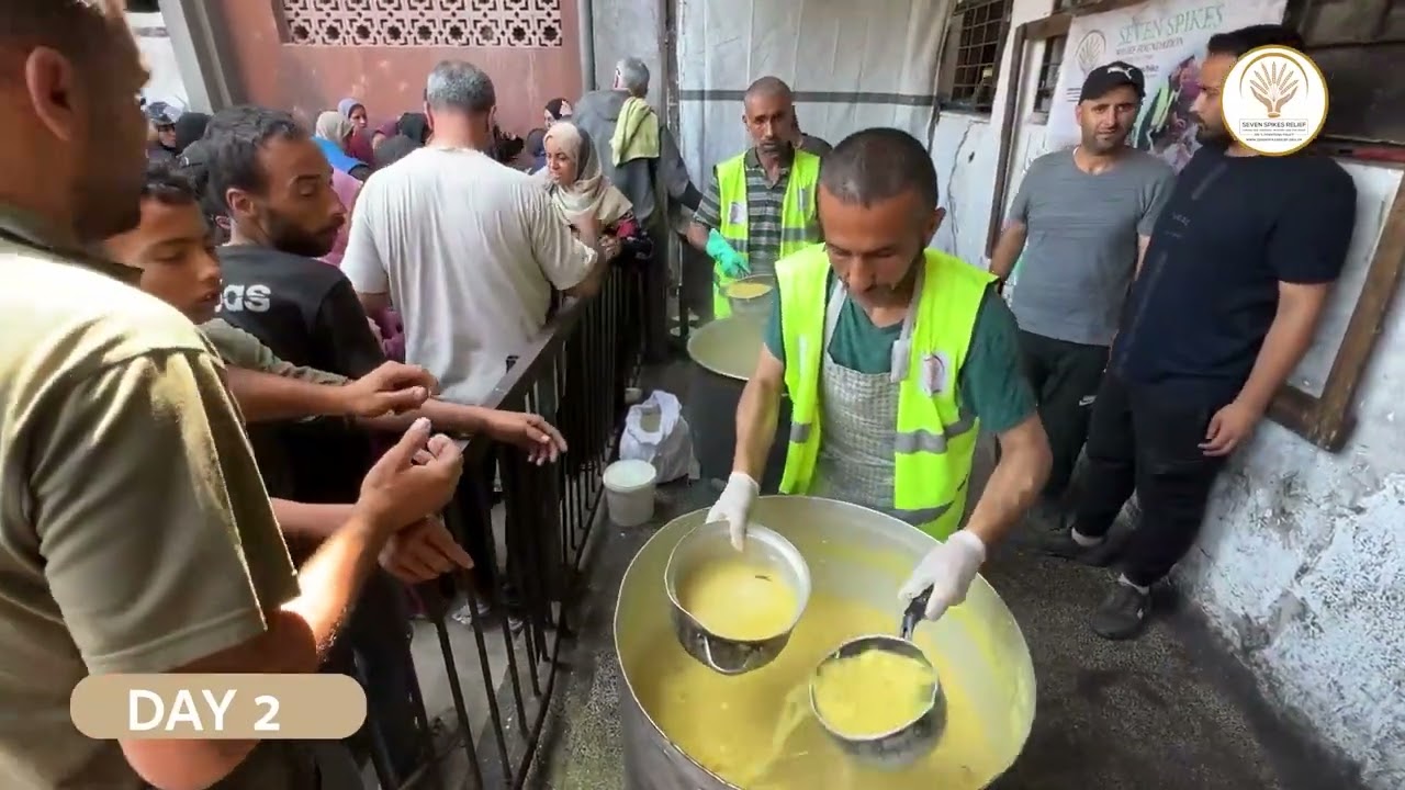 Street Kitchen (121) for the Displaced Families in Gaza
