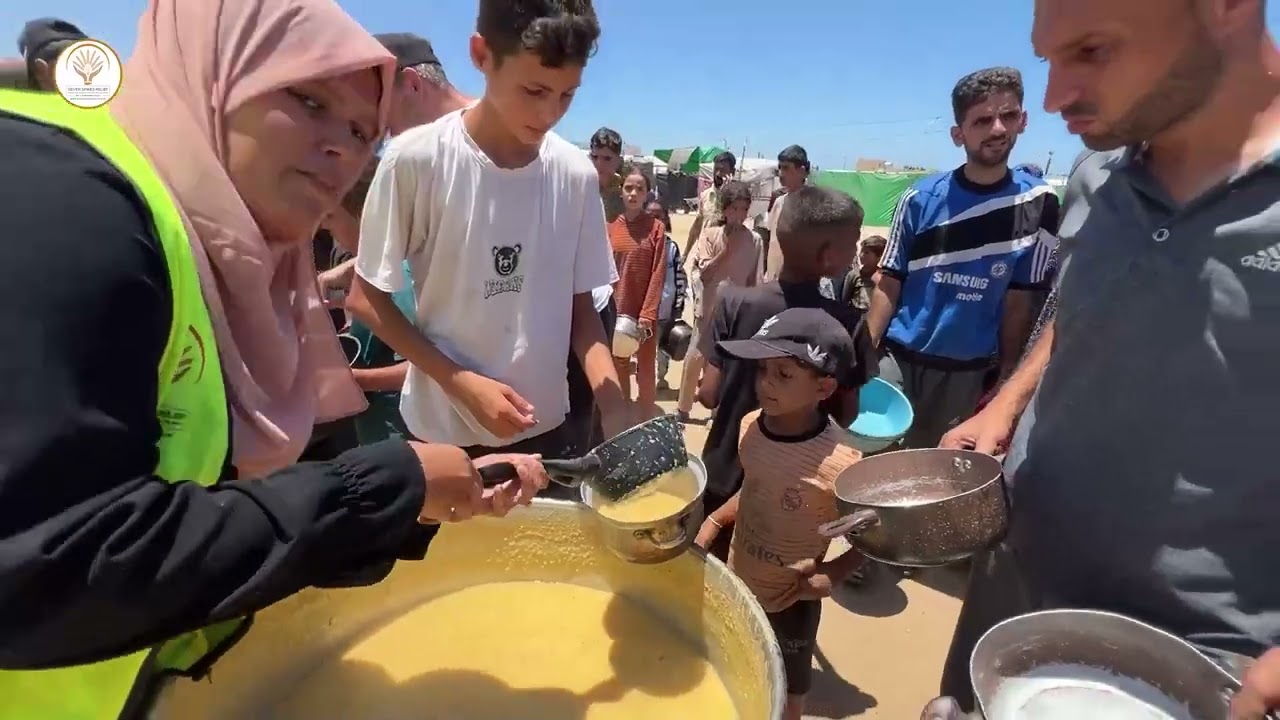 Street Kitchen (126) for the Displaced Families in Gaza