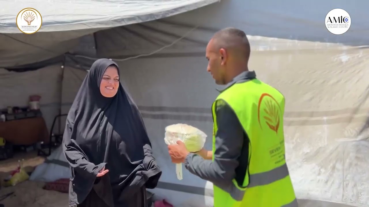 Bread Distribution (33) to the Displaced Families in Gaza, thanks to Aberdeen Masjid.
